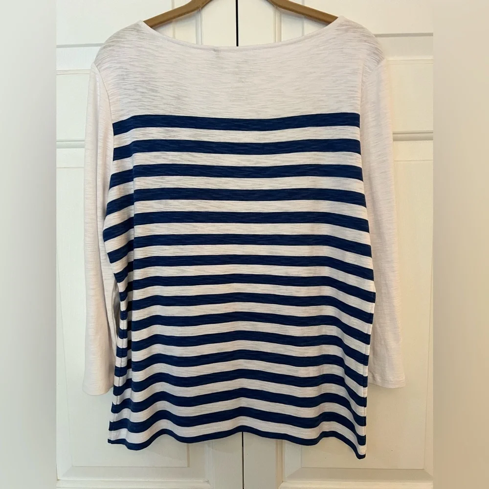Tommy Bahama Blue and White Floral Striped Long Sleeve Top NWT Size L - Picture 10 of 10